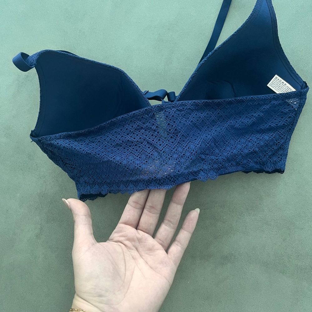 NWOT Victoria's Secret Blue Racerback Bra - Picture 3 of 4